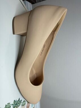 IDIFU Nude Block Heel Pumps